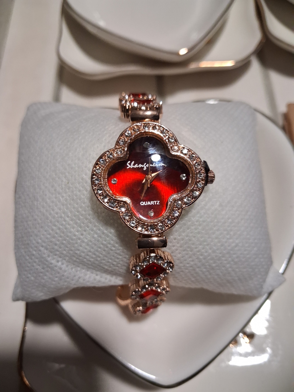 Shengke Red Crystal Accent Women's Quartz Watch
